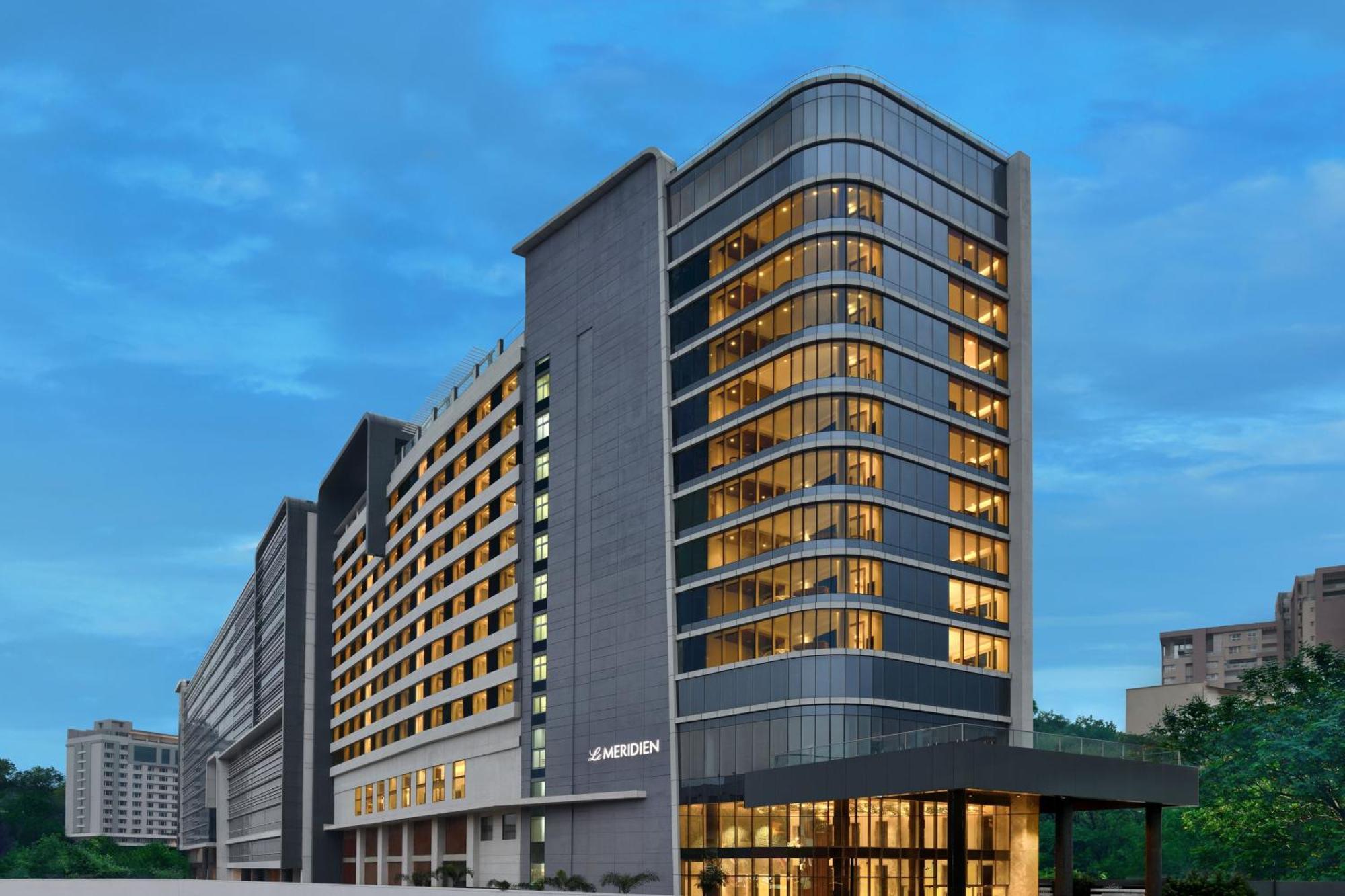Le Meridien Hyderabad Luaran gambar The hotel in 2016