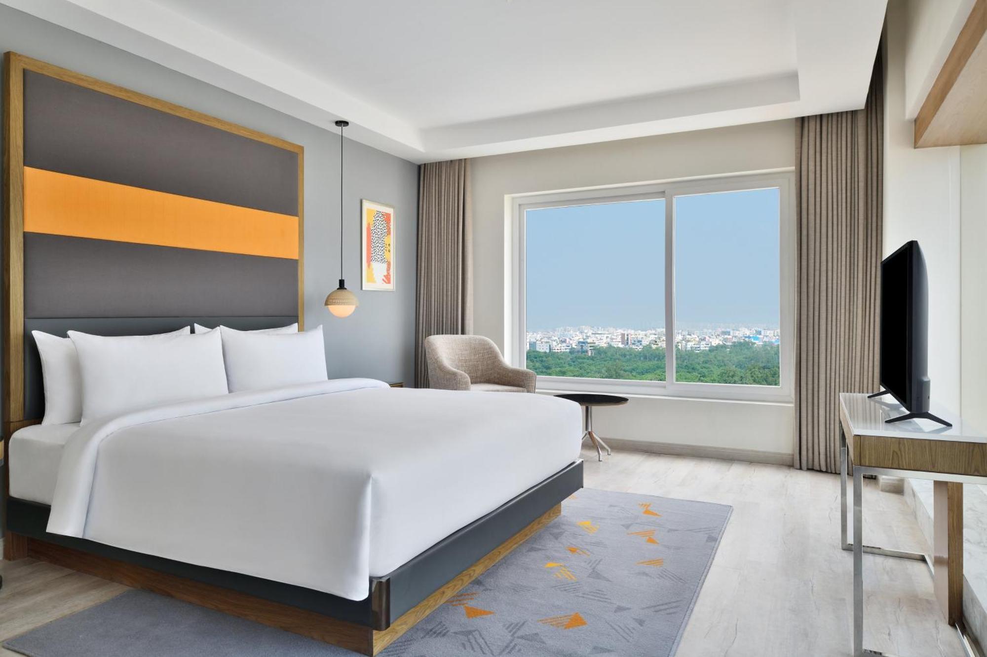Le Meridien Hyderabad Luaran gambar Deluxe Room